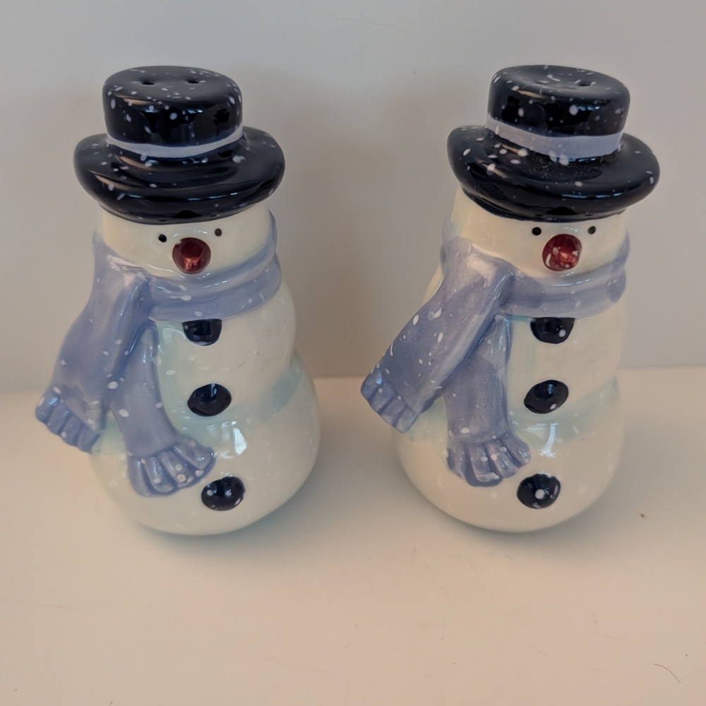 Snowman Salt & Pepper Shakers
